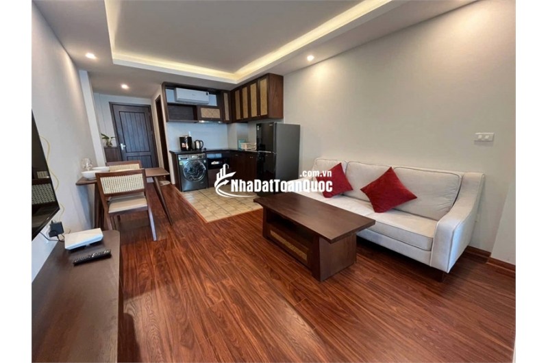 Bán Nhà 7 Tầng Thang Máy – 445 Lạc Long Quân – Dòng Tiền 70 Triệu/Tháng – Sổ Vuông – Chỉ 20.7 Tỷ!